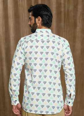 Stellalifestyle Men Solid Casual Orange Shirt