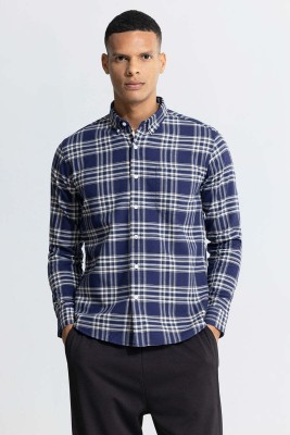 Snitch Men Checkered Casual Dark Blue, White Shirt