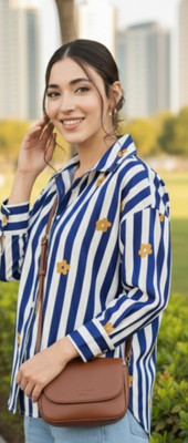 Neel Women Floral Print Casual Blue Shirt