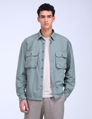 FLYING MACHINE Men Solid Casual Blue Shirt