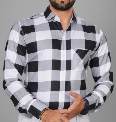 Voroxy Men Checkered Formal Black Shirt