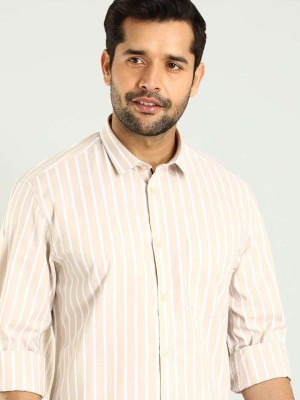 INDIAN TERRAIN Men Striped Casual Beige Shirt