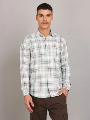 Nanzi Men Checkered Casual White Shirt