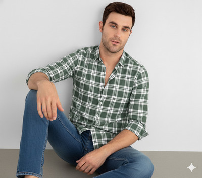 U TURN Men Striped Casual Green Shirt