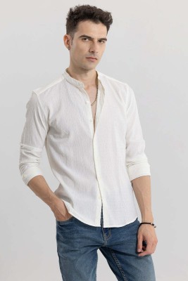 Snitch Men Solid Casual White Shirt