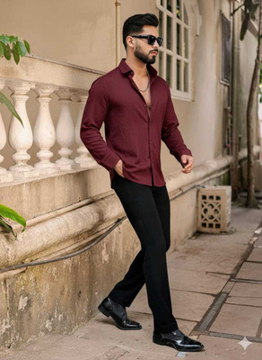 TT EXPORT Men Solid Casual Maroon Shirt