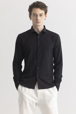 Snitch Men Solid Casual Black Shirt