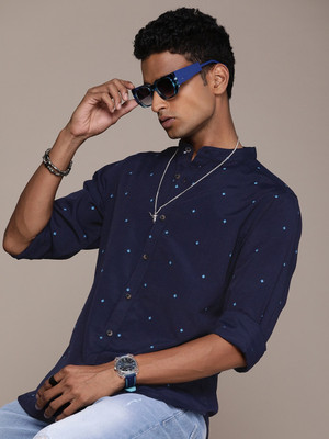 R.Code by The Roadster Life Co. Men Printed Casual Dark Blue, Light Blue Shirt