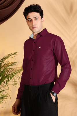 ROMJ Men Solid Formal Maroon Shirt