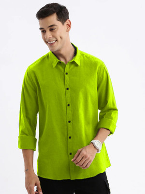 Vyzer Men Solid Casual Light Green Shirt