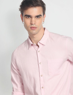 FLYING MACHINE Men Solid Casual Pink Shirt