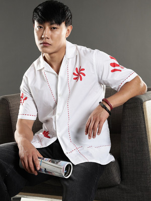 Eszett Men Printed Casual White Shirt