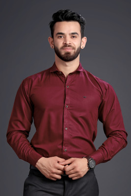 Marc Laurent Men Solid Formal Maroon Shirt