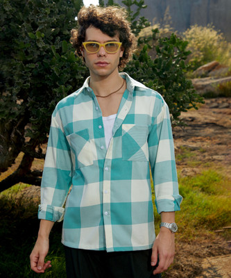 CAMPUS SUTRA Men Checkered Casual Green, White Shirt