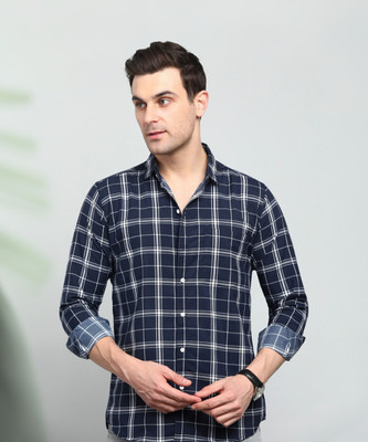 U TURN Men Checkered Casual Dark Blue Shirt