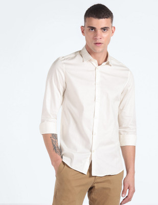 FLYING MACHINE Men Solid Casual White Shirt