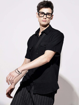 SHOWOFFFF Men Solid Casual Black Shirt