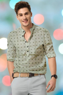 ALVIN ENTERPRISE Men Solid Casual Light Green Shirt
