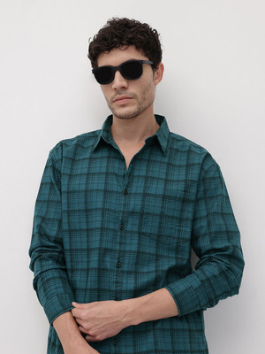 Roadster Men Checkered Casual Green Shirt