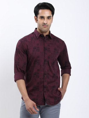 INDIAN TERRAIN Men Printed Casual Maroon Shirt