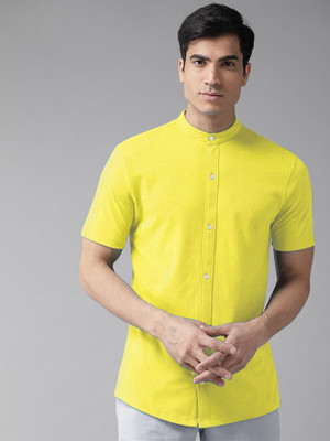 RISS Men Solid Casual Yellow Shirt