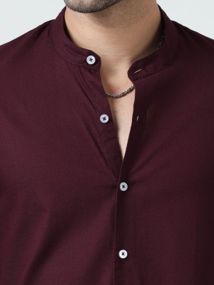 HouseOfCommon Men Solid Casual Maroon Shirt