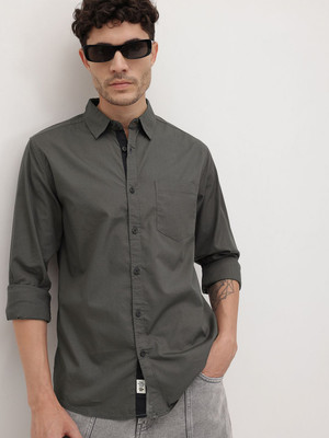 Roadster Men Solid Casual Grey Shirt