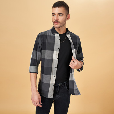 SF Jeans by Pantaloons Men Checkered Casual Black Shirt
