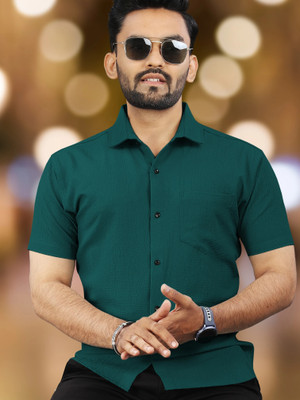 VeBNoR Men Solid Casual Dark Green Shirt