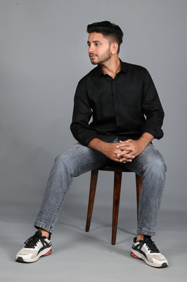 ANP BIHARIKA Men Solid Casual Black Shirt