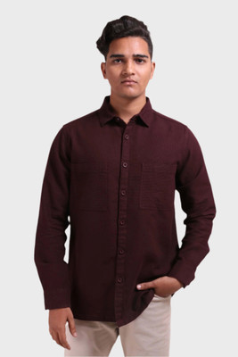 Xkind Men Solid Casual Maroon Shirt