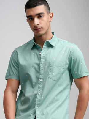 HIGHLANDER Men Striped Casual White, Blue Shirt