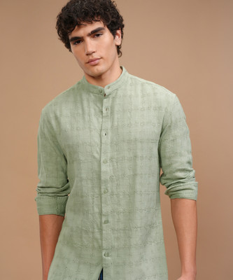 HIGHLANDER Men Self Design Casual Green Shirt
