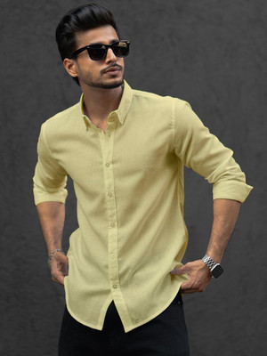Yanthi Trend Men Solid Casual Yellow Shirt