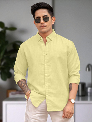Yanthi Trend Men Solid Casual Yellow Shirt