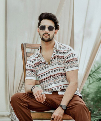 SIVAYFASHION Men Printed Casual White Shirt
