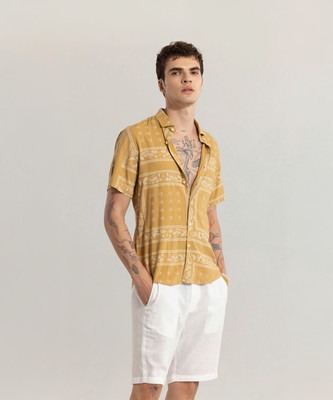 Snitch Men Printed Casual Yellow Shirt