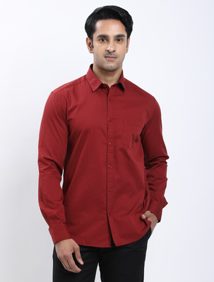 INDIAN TERRAIN Men Solid Casual Maroon Shirt