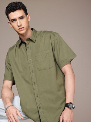 Roadster Men Solid Casual Green Shirt