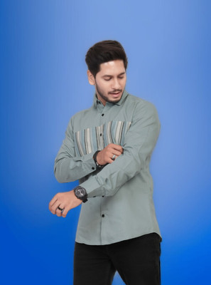 U AND J TREND Men Printed Casual Light Green Shirt