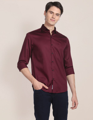 U.S. POLO ASSN. Men Solid Casual Red Shirt