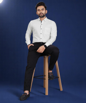 LAXMI TRENDING Men Solid Casual White Shirt