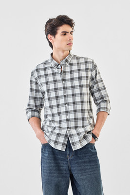 Snitch Men Checkered Casual Grey Shirt