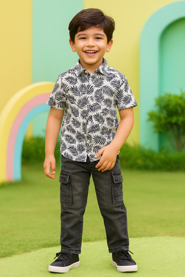 MiniMellows Boys Floral Print Casual White, Blue Shirt