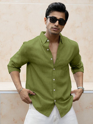 Yanthhi Men Solid Casual Light Green Shirt