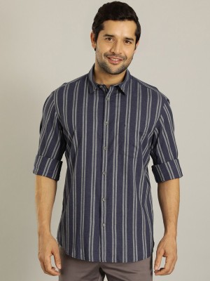 INDIAN TERRAIN Men Striped Casual Blue Shirt