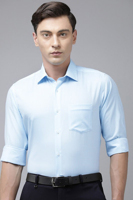 VAN HEUSEN Men Checkered Formal Light Blue Shirt