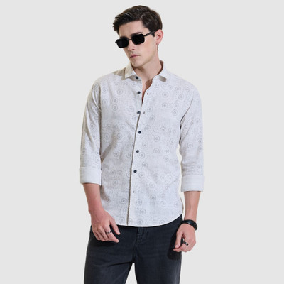 Snitch Men Geometric Print Casual White Shirt