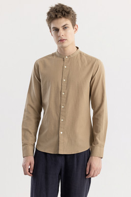 Snitch Men Solid Casual Beige Shirt