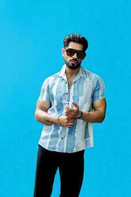 AARVI TRENDYY Men Printed Casual White, Blue Shirt